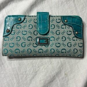 Guess Wallet